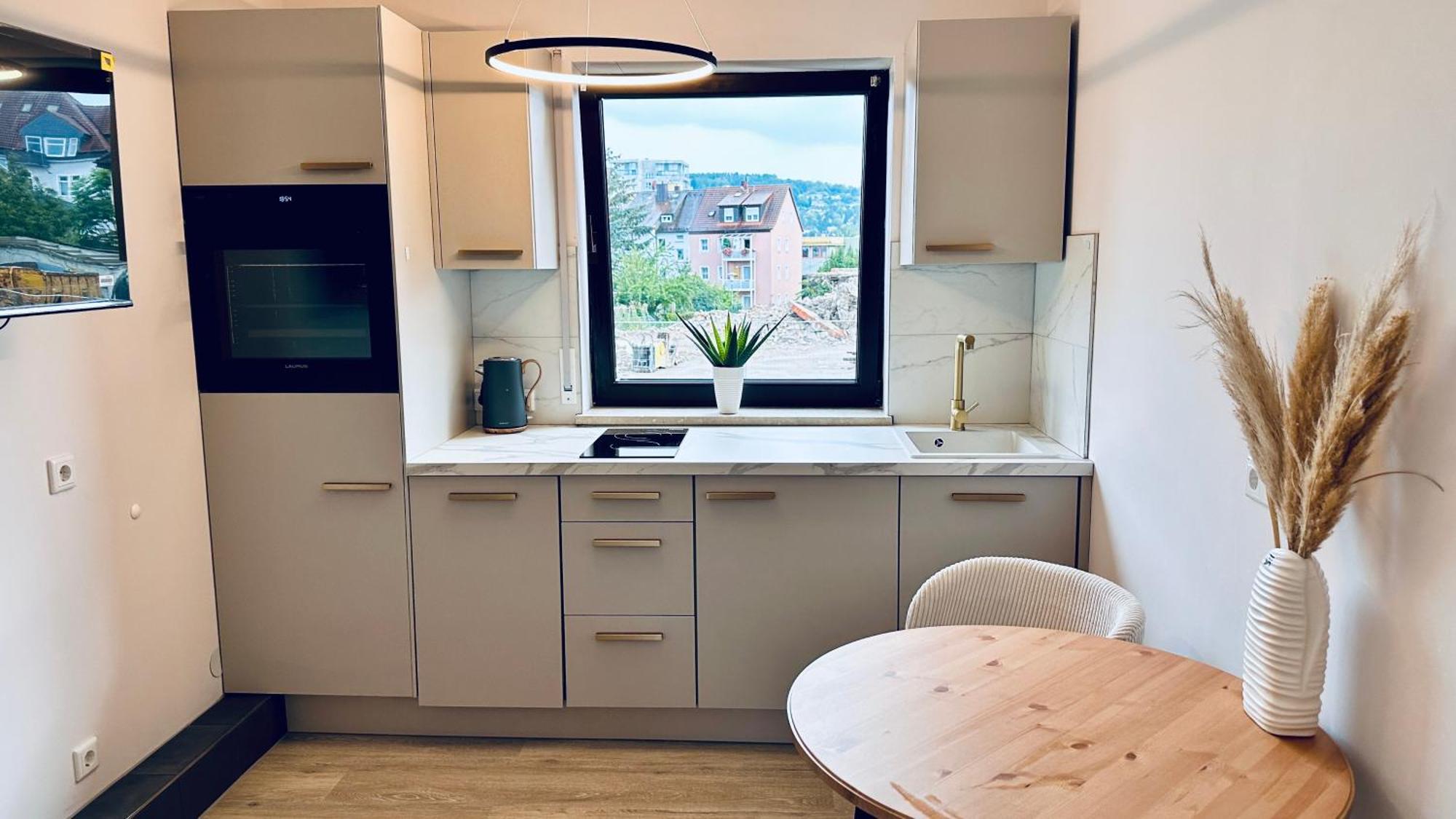 Leonardo Wuerzburg I Freistehende Badwanne Apartment Exterior foto