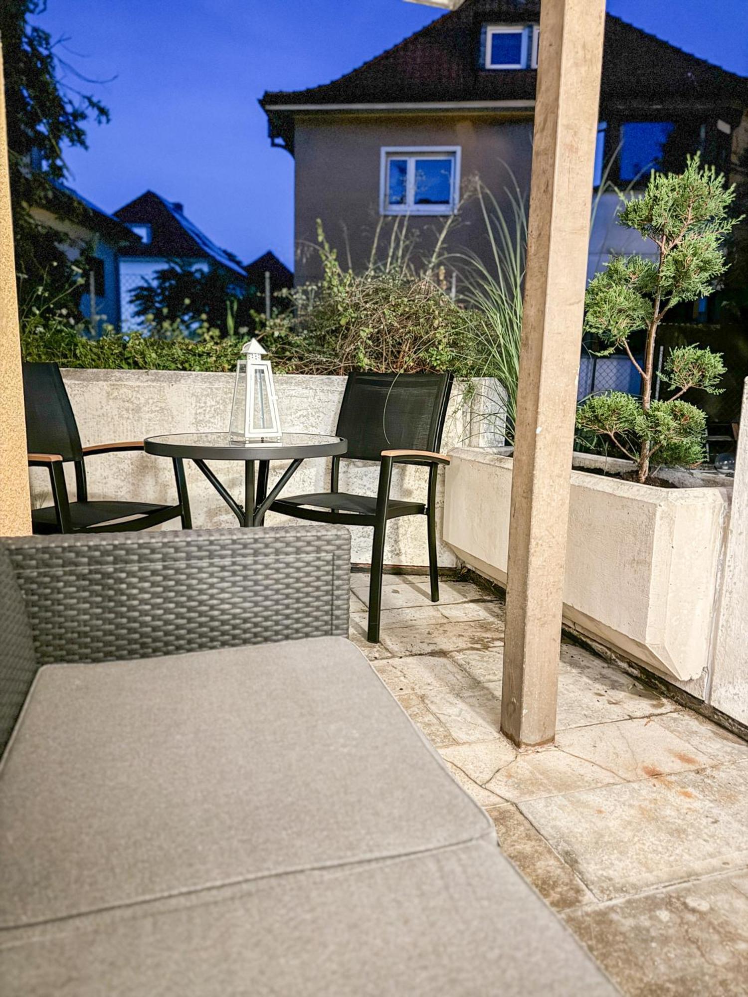 Leonardo Wuerzburg I Freistehende Badwanne Apartment Exterior foto