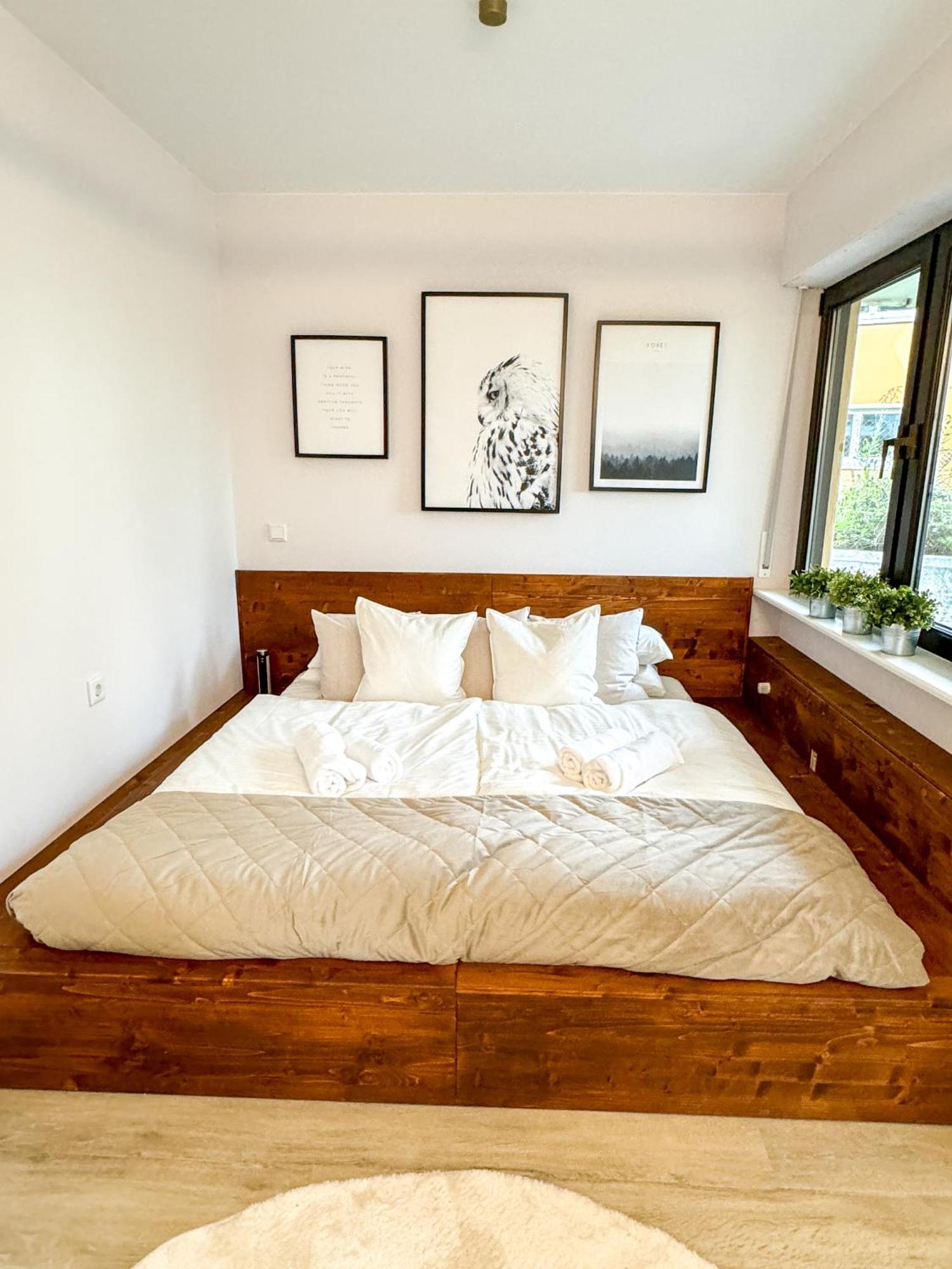 Leonardo Wuerzburg I Freistehende Badwanne Apartment Exterior foto